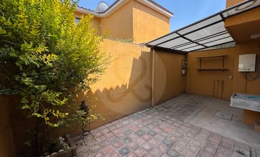 Rincon de San Gabriel  Casa en condominio en renta en Rincón de San Gabriel