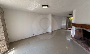 Rincon de San Gabriel  Casa en condominio en renta en Rincón de San Gabriel