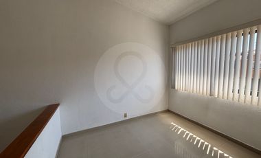 Rincon de San Gabriel  Casa en condominio en renta en Rincón de San Gabriel