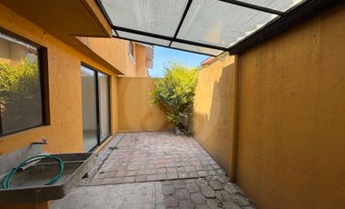 Rincon de San Gabriel  Casa en condominio en renta en Rincón de San Gabriel