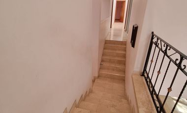 Residencia en Venta con jardines, Casa Club, GYM y Cancha de Tenis
