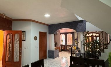 CASA EN VENTA EN LA ESTANCIA $ 12998,000 pesos