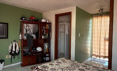 CASA EN VENTA EN LA ESTANCIA $ 12998,000 pesos