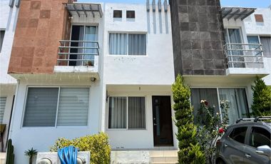 Casa Renta o Venta en condominio en Lomas de Tzompantle