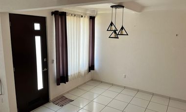 Casa Renta o Venta en condominio en Lomas de Tzompantle