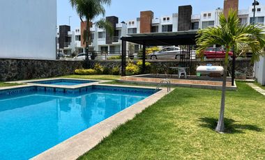 Casa Renta o Venta en condominio en Lomas de Tzompantle