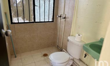 Bodega con Oficina y local Comercial en VENTA en Colonia Gómez Farías CdMx