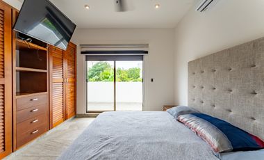 Casa en Venta con Doble Terreno en Residencial Arbolada