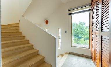 Casa en Venta con Doble Terreno en Residencial Arbolada