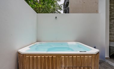 Casa en Venta con Doble Terreno en Residencial Arbolada