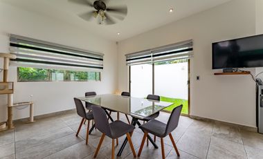 Casa en Venta con Doble Terreno en Residencial Arbolada