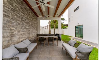 Casa en Venta con Doble Terreno en Residencial Arbolada