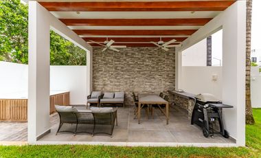 Casa en Venta con Doble Terreno en Residencial Arbolada