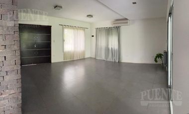 Casa en Campos De Echeverria venta con Renta