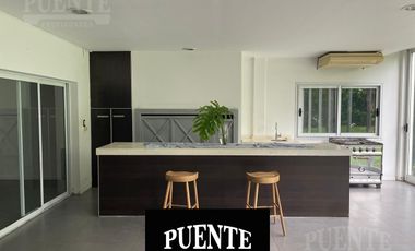 Casa en Campos De Echeverria venta con Renta