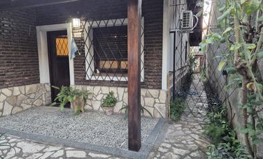 CASA EN BOULOGE, MUY BUEN LOTE, APTO CREDITO!