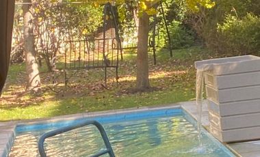 CASA EN VENTA 3 DORMITORIOS, JARDÍN, PILETA QUILMES