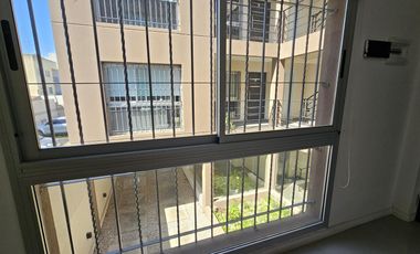 Departamento  2  Amb edificio con ascensor Apto profesional