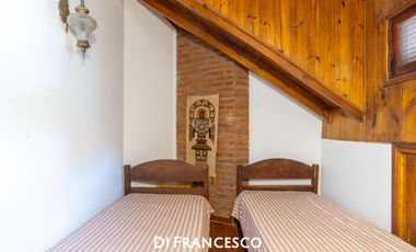 Casa Mar de ostende sobre lote Multifamiliar-150 m del Mar