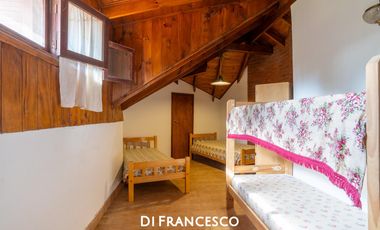 Casa Mar de ostende sobre lote Multifamiliar-150 m del Mar