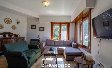 Casa Mar de ostende sobre lote Multifamiliar-150 m del Mar