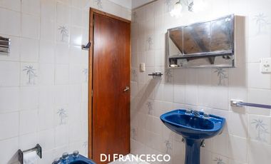 Casa Mar de ostende sobre lote Multifamiliar-150 m del Mar