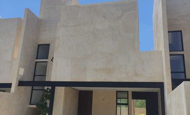 Venta en Dzitya Townhouse con Piscina