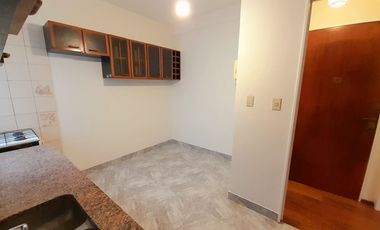 Olivos céntrico - Departamento 2 amb, excelente estado!