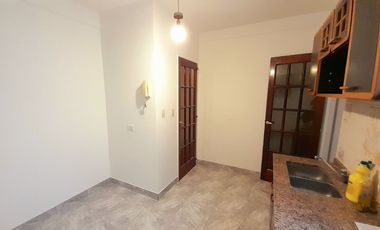 Olivos céntrico - Departamento 2 amb, excelente estado!