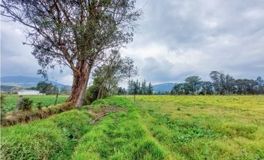LOTE SE VENDE. LA CALERA - CUND.