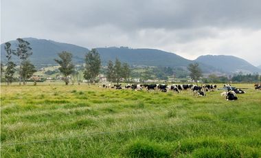 LOTE SE VENDE. LA CALERA - CUND.
