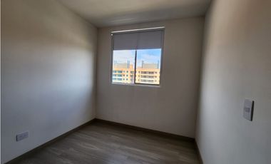 ARRIENDO APARTAMENTO CEDRO NOVATERRA PISO 10.