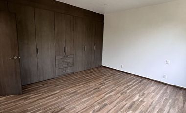 Renta moderna casa en Condominio de dos casas