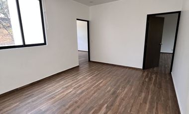 Renta moderna casa en Condominio de dos casas