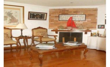 Excelente casa remodelada en Cedritos (SR)