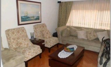 Excelente casa remodelada en Cedritos (SR)