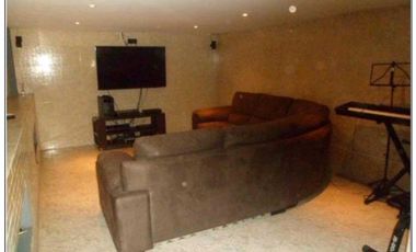 Excelente casa remodelada en Cedritos (SR)