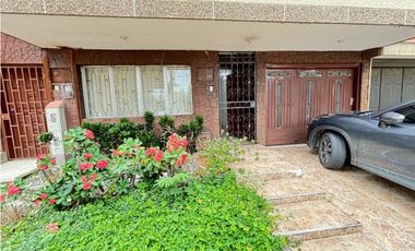 VENTA CASA MULTIFAMILIAR PRIMER PISO BELÉN ROSALES INVERSIÓN RENTA