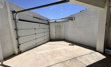 Casa en renta en Fincas de Agua Caliente zona las Plazas