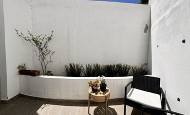 Casa en renta en Fincas de Agua Caliente zona las Plazas