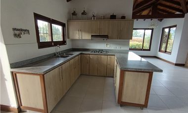Arriendo finca en parcelación en La Ceja