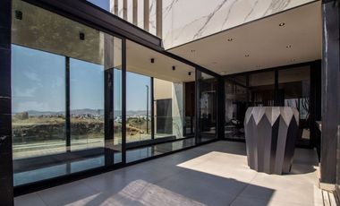 Residencia de lujo en Angelópolis con máxima tecnología, acabados y equipamiento