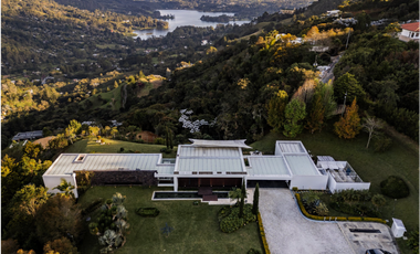 Venta de Casa Campestre en Parcelación El Retiro