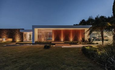 Venta de Casa Campestre en Parcelación El Retiro