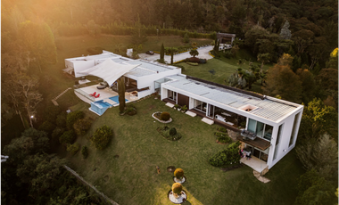 Venta de Casa Campestre en Parcelación El Retiro