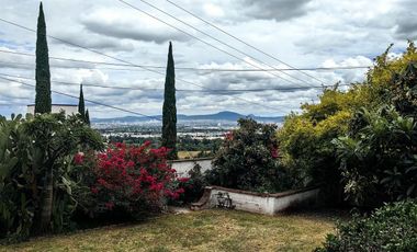 ¡Casa de una planta rodeada de naturaleza y cerca de todo!