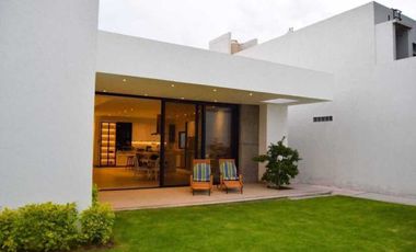 Casa en Venta en Jurica