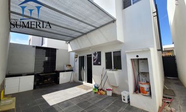 Bonita casa en Tracia II
