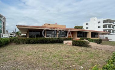 PRECIOSA RESIDENCIA EN VENTA FRENTE AL RÍO EN FRACCIONAMIENTO RESIDENCIAL JARDINES