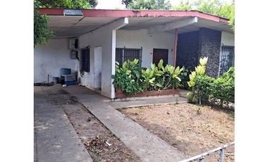 VENDO PROPIEDAD DE 945M2 Y 16 METROS DE FRENTE DE CALLE FERIA DAVID